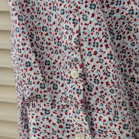 CHAPS No-Iron Button Down Size Large 3/4 Sleeve w/ Contrast Cuffs - Picture 3 of 7